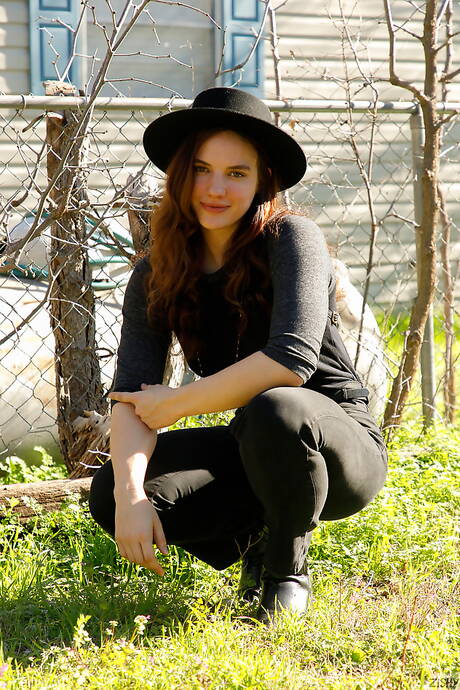 Zishy invites you to browse their free pics with Chaney Gunn demonstrating superb body