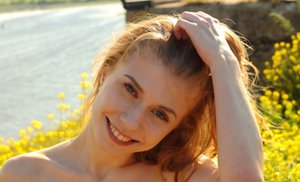 Stunning 18 xxx photo collection featuring Eva Gold has a sexy body