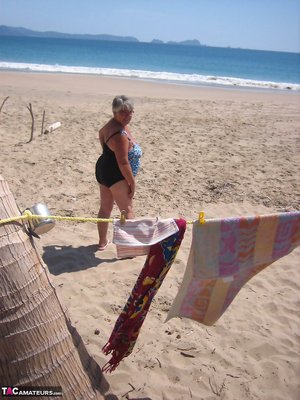 TAC Amateurs invites you to browse their free pics with Girdle Goddess xxx gallery 269780