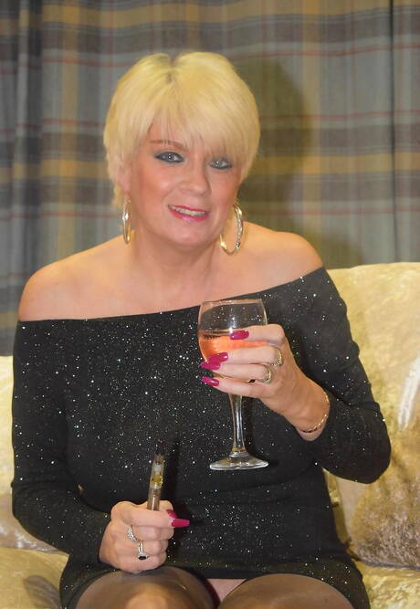 TAC Amateurs pleased to share with you a free photo gallery with Dimonty xxx gallery 266211