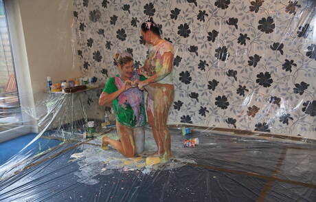 TAC Amateurs offers a xxx picture gallery with Molly Milf in lesbian fantasy